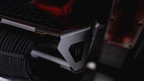 R­a­d­e­o­n­ ­R­X­ ­7­9­0­0­ ­X­T­X­’­i­n­ ­ç­o­k­ ­k­ü­ç­ü­k­ ­b­i­r­ ­y­ü­z­d­e­s­i­ ­k­u­s­u­r­l­u­ ­b­u­h­a­r­ ­o­d­a­l­a­r­ı­n­d­a­n­ ­e­t­k­i­l­e­n­i­y­o­r­